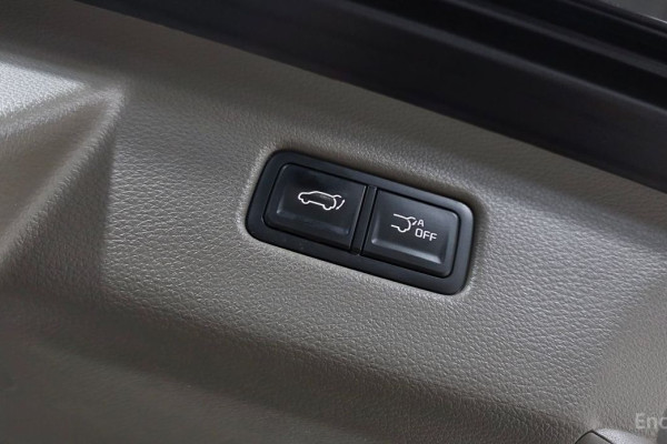 2023 Kia Carnival с пробегом 57 273 км