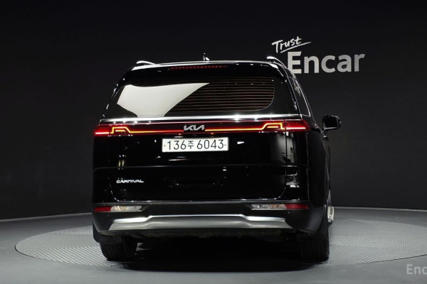 2022 Kia Carnival с пробегом 113 681 км