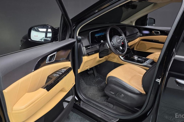 2022 Kia Carnival с пробегом 45 393 км