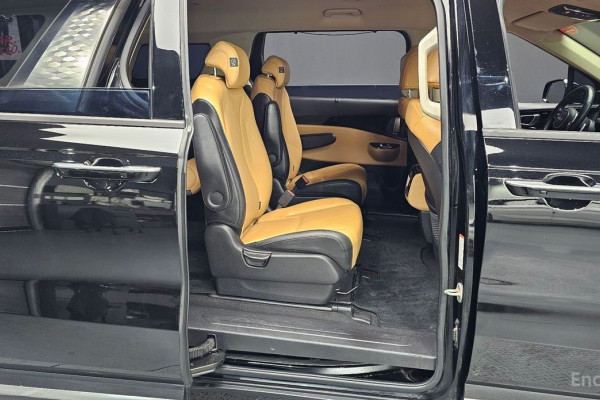 2022 Kia Carnival с пробегом 63 386 км