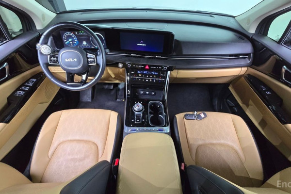 2022 Kia Carnival с пробегом 40 287 км