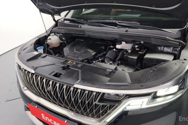 2023 Kia Carnival с пробегом 61 759 км