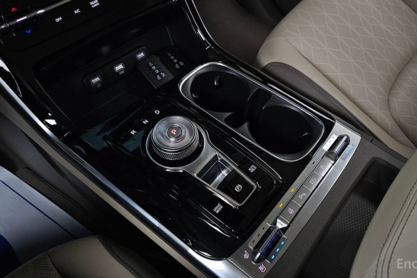 2022 Kia Carnival с пробегом 76 810 км