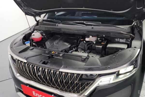 2021 Kia Carnival с пробегом 56 281 км