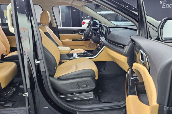 2023 Kia Carnival с пробегом 63 600 км