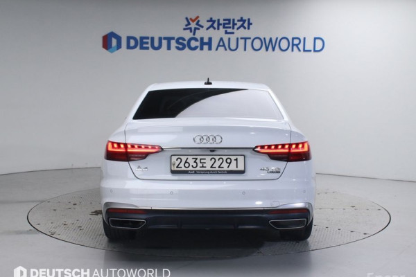 2021 Audi A4 с пробегом 119 607 км