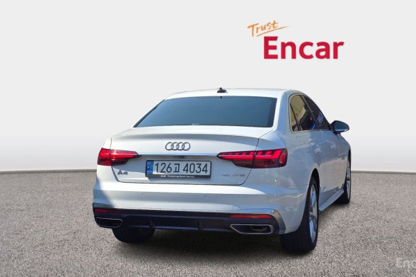 2021 Audi A4 с пробегом 67 088 км