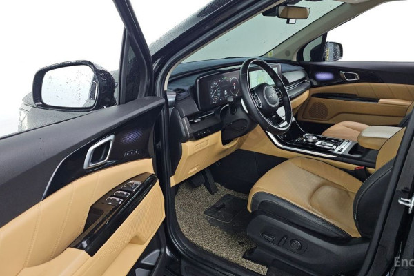 2022 Kia Carnival с пробегом 57 829 км