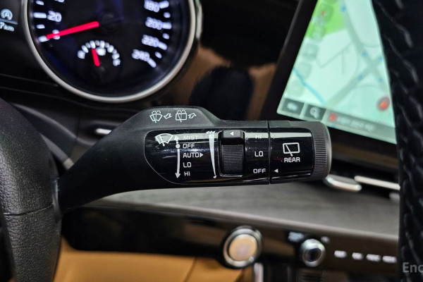 2023 Kia Carnival с пробегом 92 407 км