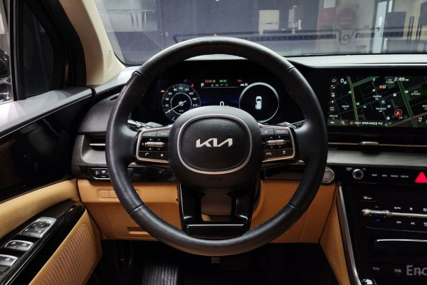 2023 Kia Carnival с пробегом 34 979 км