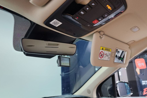 2023 Kia Carnival с пробегом 31 633 км