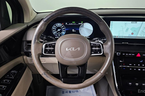 2022 Kia Carnival с пробегом 76 810 км