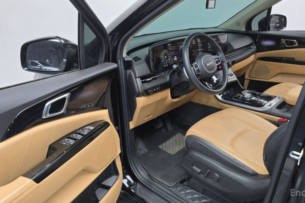 2022 Kia Carnival с пробегом 25 750 км