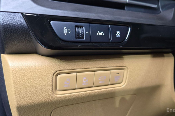 2022 Kia Carnival с пробегом 40 287 км