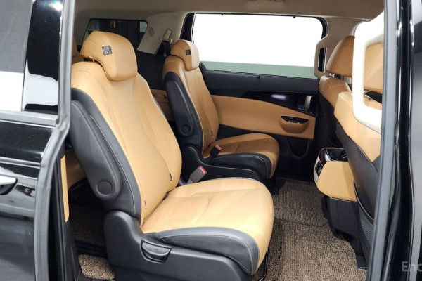 2022 Kia Carnival с пробегом 47 092 км