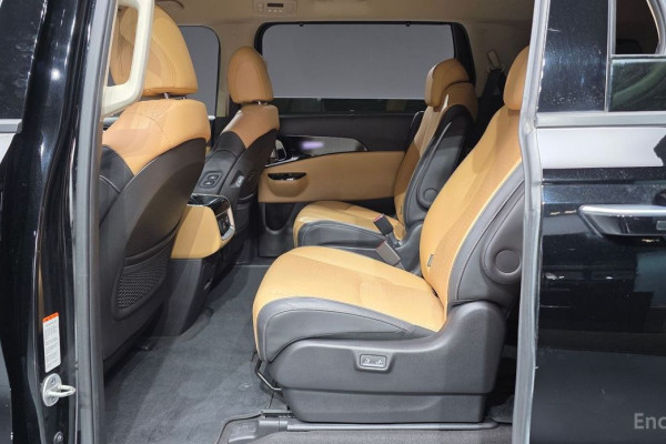 2022 Kia Carnival с пробегом 113 681 км