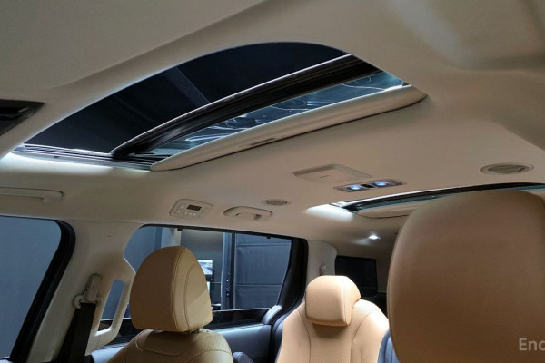 2022 Kia Carnival с пробегом 45 393 км