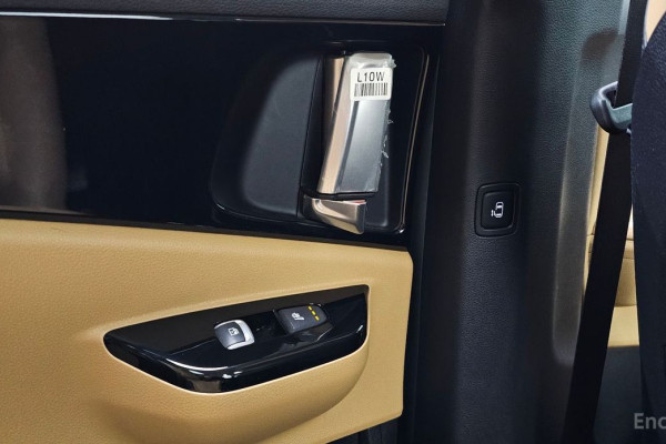 2023 Kia Carnival с пробегом 63 600 км