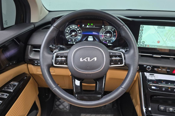 2022 Kia Carnival с пробегом 25 750 км