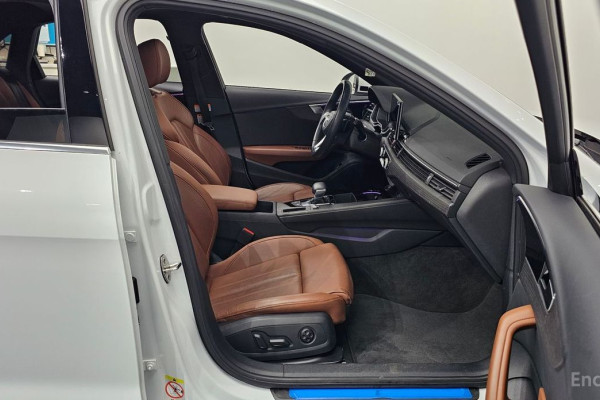 2023 Audi A4 с пробегом 48 293 км