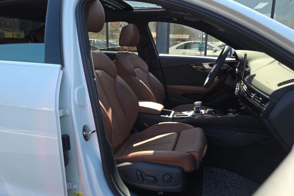 2021 Audi A4 с пробегом 67 088 км