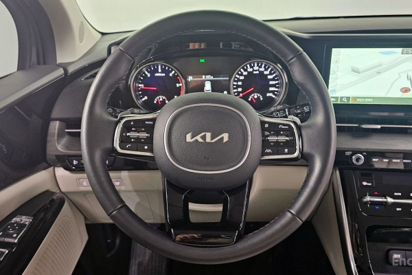 2023 Kia Carnival с пробегом 44 570 км