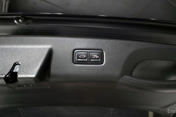 2022 Kia Carnival с пробегом 45 393 км