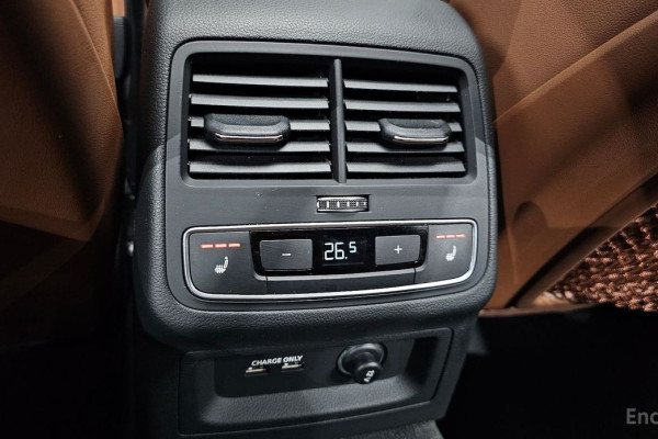 2023 Audi A4 с пробегом 48 293 км