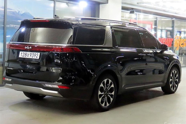 2022 Kia Carnival с пробегом 105 927 км