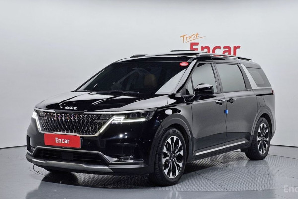 2023 Kia Carnival с пробегом 76 738 км