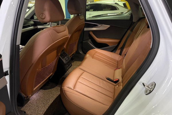 2021 Audi A4 с пробегом 68 328 км