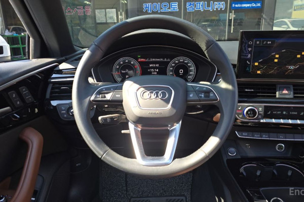 2021 Audi A4 с пробегом 67 088 км