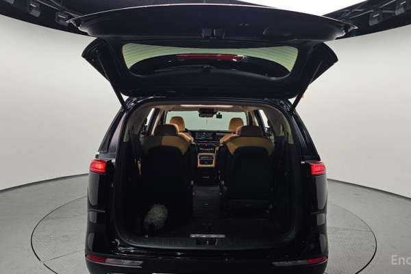 2022 Kia Carnival с пробегом 60 164 км