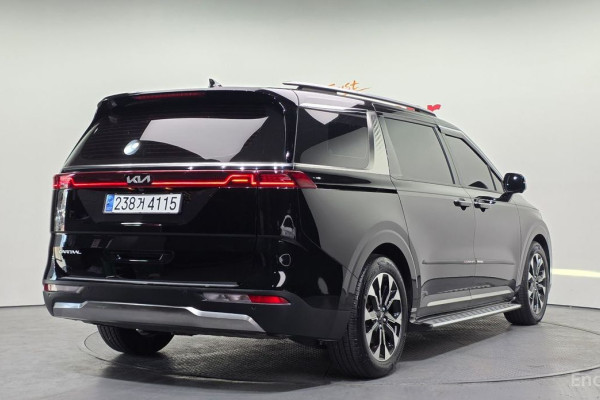 2023 Kia Carnival с пробегом 34 344 км