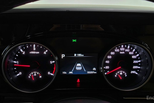 2021 Kia Carnival с пробегом 93 207 км