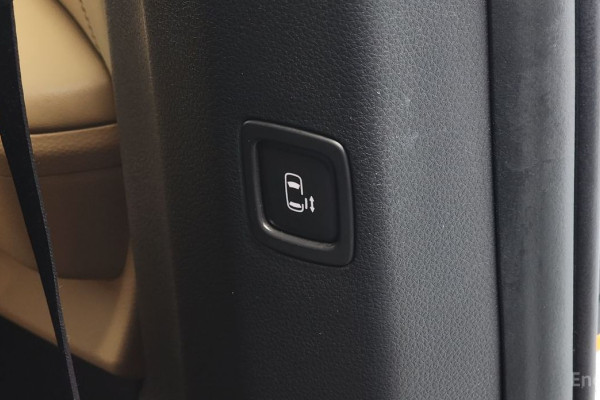 2023 Kia Carnival с пробегом 61 759 км