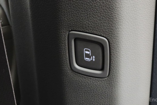 2021 Kia Carnival с пробегом 56 281 км