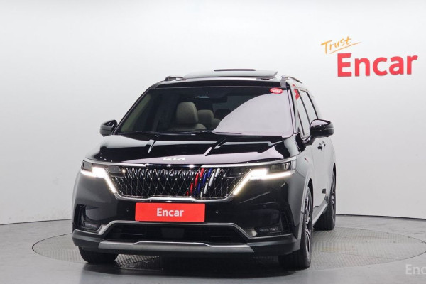 2023 Kia Carnival с пробегом 37 619 км