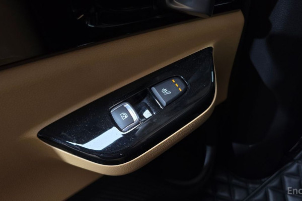 2022 Kia Carnival с пробегом 25 750 км