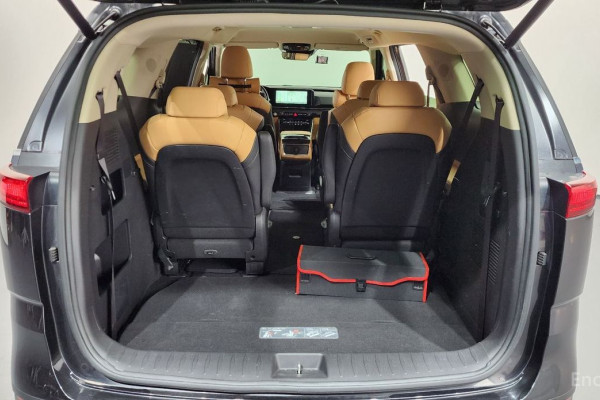 2022 Kia Carnival с пробегом 64 206 км