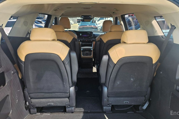 2022 Kia Carnival с пробегом 82 435 км