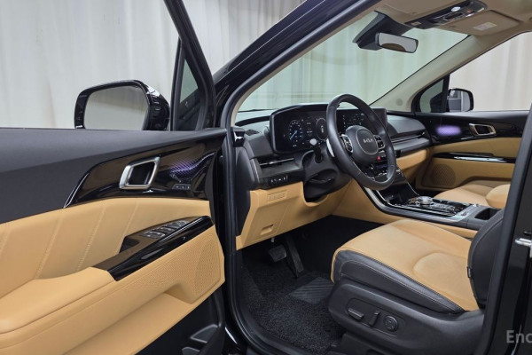 2023 Kia Carnival с пробегом 66 751 км