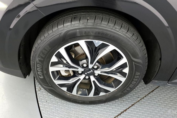 2022 Kia Carnival с пробегом 85 561 км