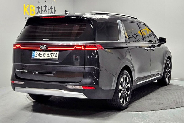 2021 Kia Carnival с пробегом 57 872 км