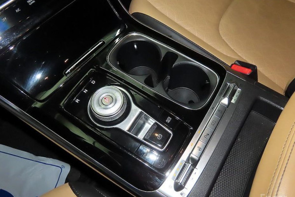 2022 Kia Carnival с пробегом 105 927 км