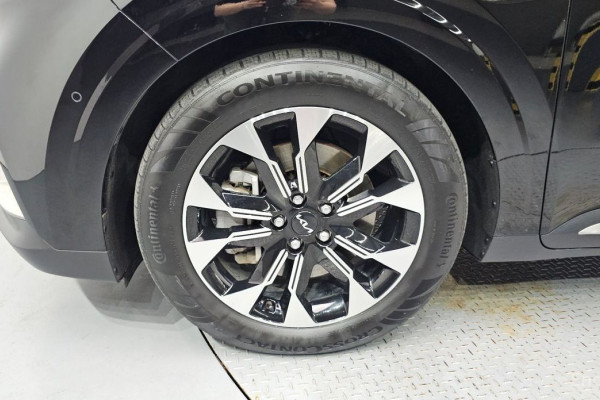 2023 Kia Carnival с пробегом 37 619 км