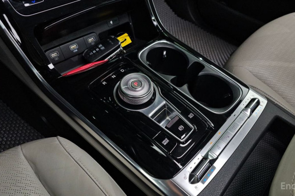 2022 Kia Carnival с пробегом 114 811 км