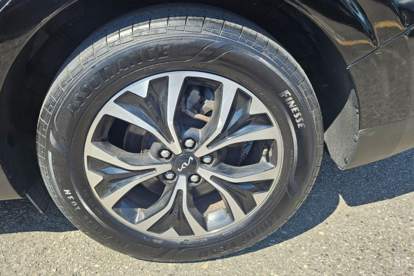 2022 Kia Carnival с пробегом 82 435 км