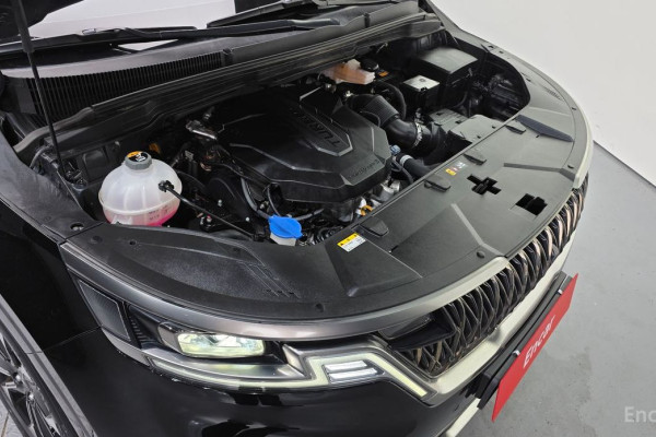 2023 Kia Carnival с пробегом 34 344 км