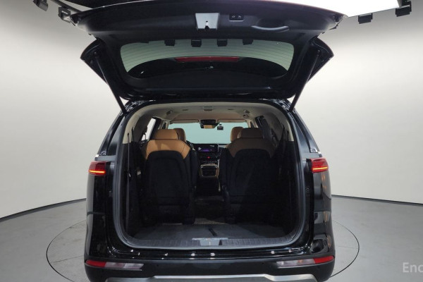 2022 Kia Carnival с пробегом 47 092 км